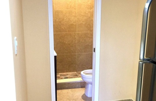 Weston Apartment | Cozy 1-bedroom studio with full kitchen in the Weston area!