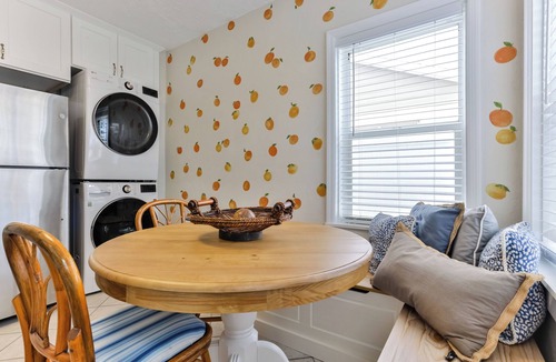 Driggers Apartment | Cozy 1BR Heated Pool Walk to Beach & Flagler