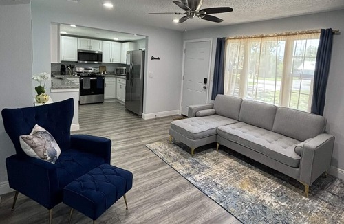 DeLand House | Cozy 2/2 Casita Retreat