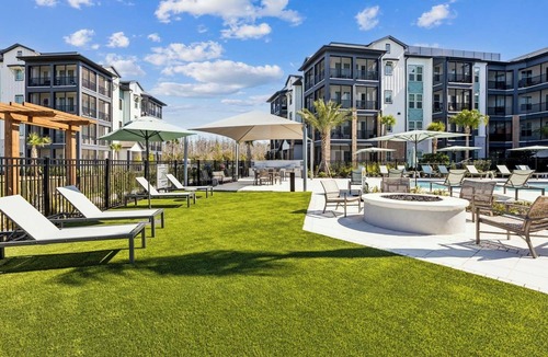 Wimauma Apartment | Cozy 2-bedroom apartment with AC in charming Wimauma