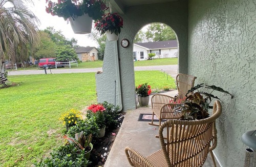 Spring Hill House | Cozy 2-bedroom house with Florida room in convenient Spring Hill Florida