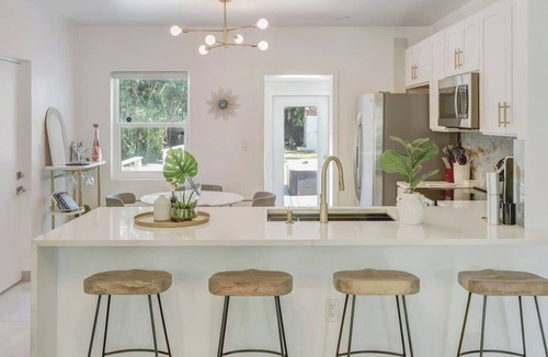 Hallandale Beach House | Cozy 2BR w/BBQ, Patio & Mini Basketball Court
