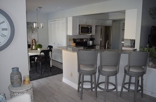 Pelican House | Cozy 3-bdrm house in quaint SW Cape Coral with WiFi, AC, heated pool and more.