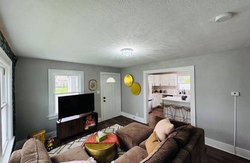 Northeast South Bend House | Cozy 4BD - Backyard Retreat - 3mins to Notre Dame