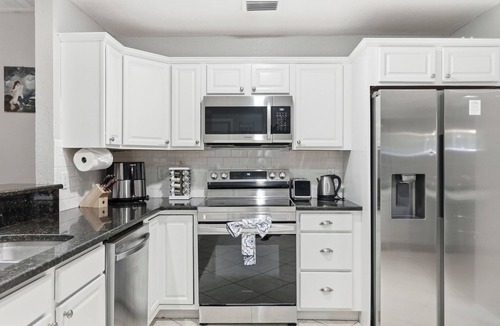Pinellas Park House | Cozy 4BR Paradise - Pool+Hot Tub+Game Room+Fire Pit