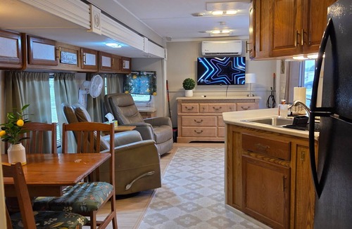 Punta Gorda House | Cozy 55+ Punta Gorda Home - Pet Friendly, Fully Furnished! Pool/Lake/Club
