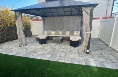 Elizabeth House | Cozy Backyard Oasis near EWR/NYC/American Dream Mall