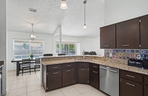 Indian Ridge House | Cozy Carribean/Mediterranean Home in Kissimmee, FL