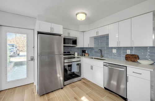 New Smyrna Beach Condo | Cozy Coastal Retreat–1BR w/Kitchen & Ocean Access-unit 9
