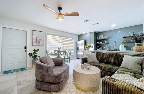 Bradenton Beach Cottage | Cozy cottage#2 at Tradewinds- 1BR, POOL and steps to beach.Unit#1 available too