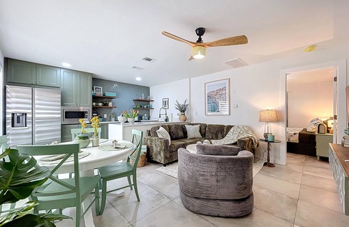 Bradenton Beach Cottage | Cozy cottage#2 at Tradewinds- 1BR, POOL and steps to beach.Unit#1 available too