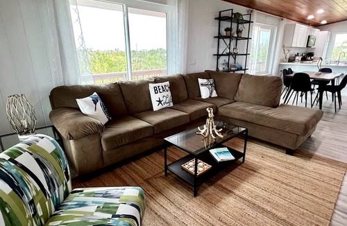 Placida Cottage | Cozy Cottage Overlooking the Beach and Gulf of Mexico for a Relaxing Getaway on Little Gasparilla Island, Florida