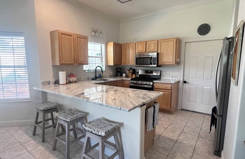 Fort Walton Beach House | Cozy cottage with water views, beach area, dock access & on-site boat launch!