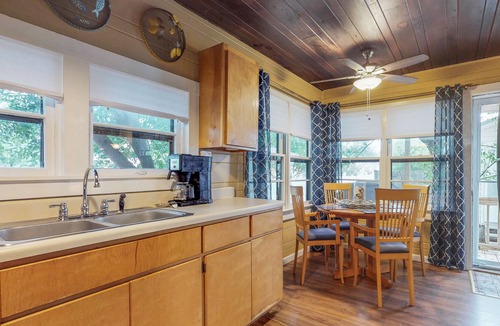 Laguna Beach House | Cozy cottage with large porch & private yard - 1 block to beach, dogs OK