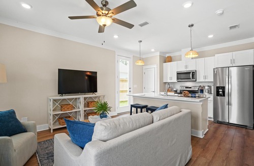 Port St. Joe Cottage | Cozy Cottage w/Pool | Boat Parking | Near Marina