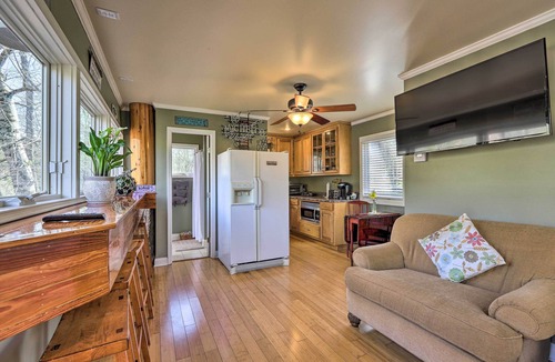 Thomaston Cabin | Cozy Creekside Cabin w/Grill: Fish & Explore!
