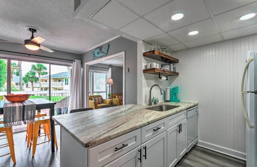 Holiday Isle Condo | Cozy Destin Condo w/Amenities + Private Beach!