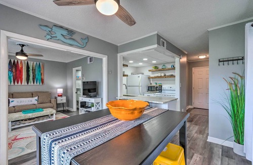 Holiday Isle Condo | Cozy Destin Condo w/Amenities + Private Beach!