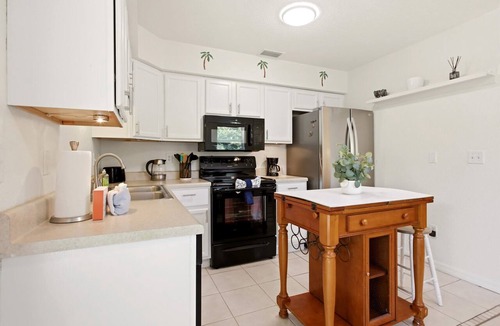 Englewood East House | Cozy duplex, dog friendly & close to everything