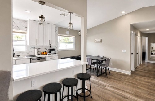 Citrus Park House | Cozy Home Near Airport, Beaches & Busch Gardens