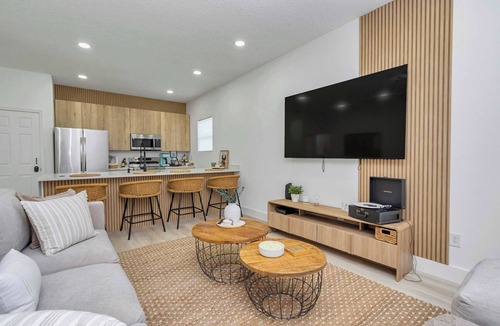 Ocala House | Cozy home near Santos w/backyard & BBQ grill
