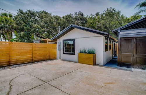 Vero Beach House | Cozy King Suite | Sebastian 2mi to Wabasso Beach