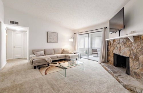 Dunwoody Apartment | Cozy Modern 2Bed 2Bath Getaway in Atlanta Free Parking & Coffee Station