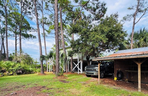 Cape San Blas Cabin | Cozy One Bedroom Cabin overlooking St Joe Bay on Cape San Blas