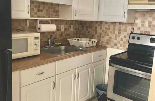 West Little Havana House | Cozy Private House, near Miami Airport - Free parking