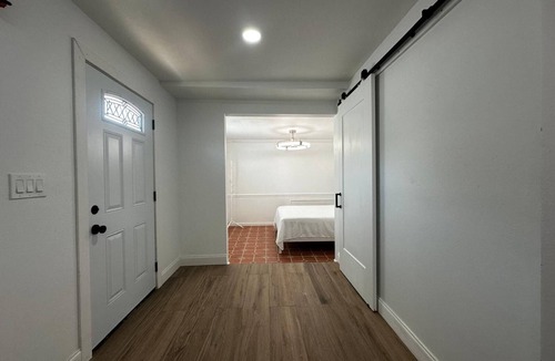 Bearss Plaza Apartment | Cozy Private Loft Near Busch Gardens USF