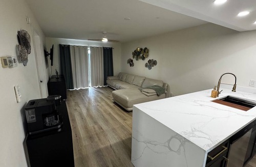 Clewiston Condo | Cozy Renovated 2BR Condo on Lake Okeechobee,Walk to Roland Martin Marina
