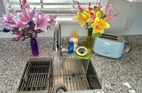 Florida Panhandle Apartment | Cozy Renovated Apt w King Bed 25 to Beach 20% Off A