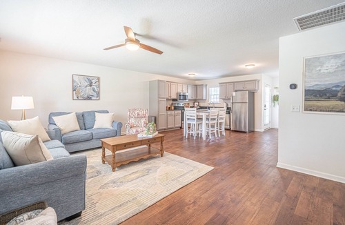 Statesboro House | Cozy Retreat in The Heart of Statesboro