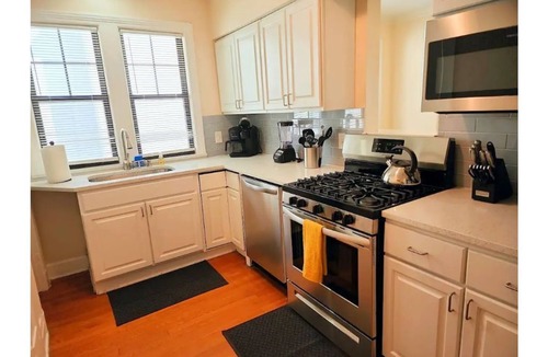 Southbank Apartment | Cozy Riverview