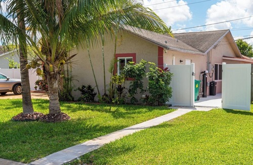 Lauderhill Apartment | Cozy studio in amazing Lauderhill with refreshing AC