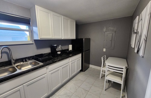 Bradenton Apartment | Cozy studio in pleasant Bradenton with WiFi, AC
