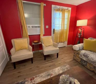 Valdosta Apartment | Cozy Studio Near VSU, SGMC & Moody AFB