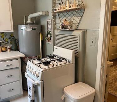 Valdosta Apartment | Cozy Studio Near VSU, SGMC & Moody AFB