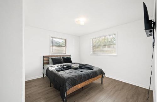 Westside Apartment | cozy three bedroom home in orange park