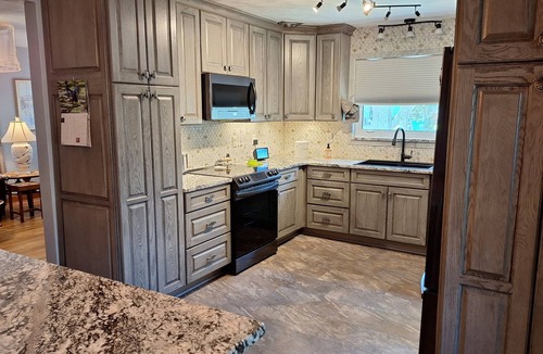 Ormond-by-the-Sea House | Cozy three bedroom, two bath house. 5 minute walk to the beach.