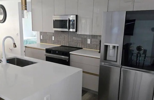Mariner House | Cozy Urban Oasis