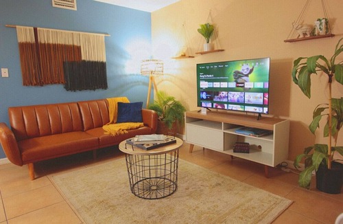 Arlington Park House | Cozy Zen Sanctuary: Downtown | Park | Museum