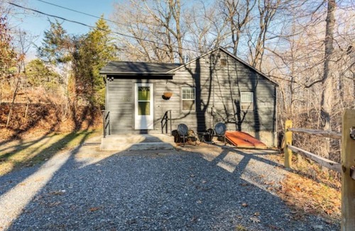 Red Hook Cottage | Creekside Cottage The Fitz House Red Hook NY