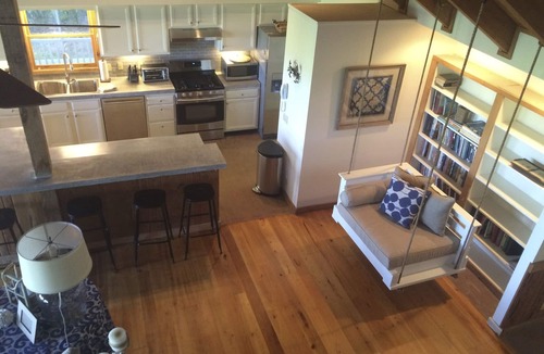 Crescent House | Crescent View-Come enjoy fishing,kayaking or just relaxing-Dock-Sleeps 10