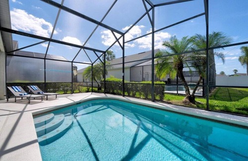 Cumbrian Lakes Villa | Cumbrian Dream: 4BR Pool Home Near Disney & Orlando Attractions