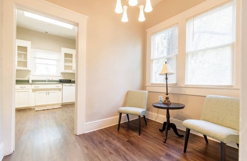 Valdosta House | Cute Craftsman on Cranford with a Fabulous Porch