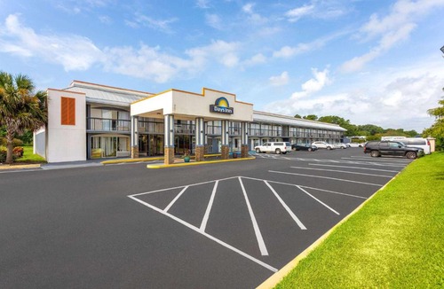Wildwood Hotel | Days Inn by Wyndham Wildwood I-75
