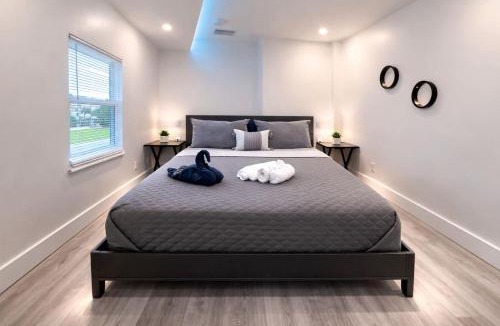 East Daytona Apartment | Daytona Double Delight