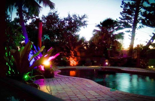 South Venice House | Daze Inn Between: lagoon pool mins to beaches