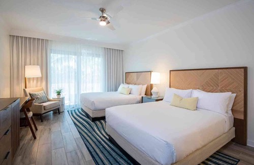 Marathon Hotel | Dbl Queen Room | Pool, Spa & Kayak | No Hidden Fee